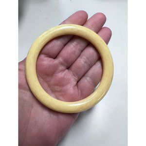 Bakelite Bangle Bracelet, Cream swirl, thin